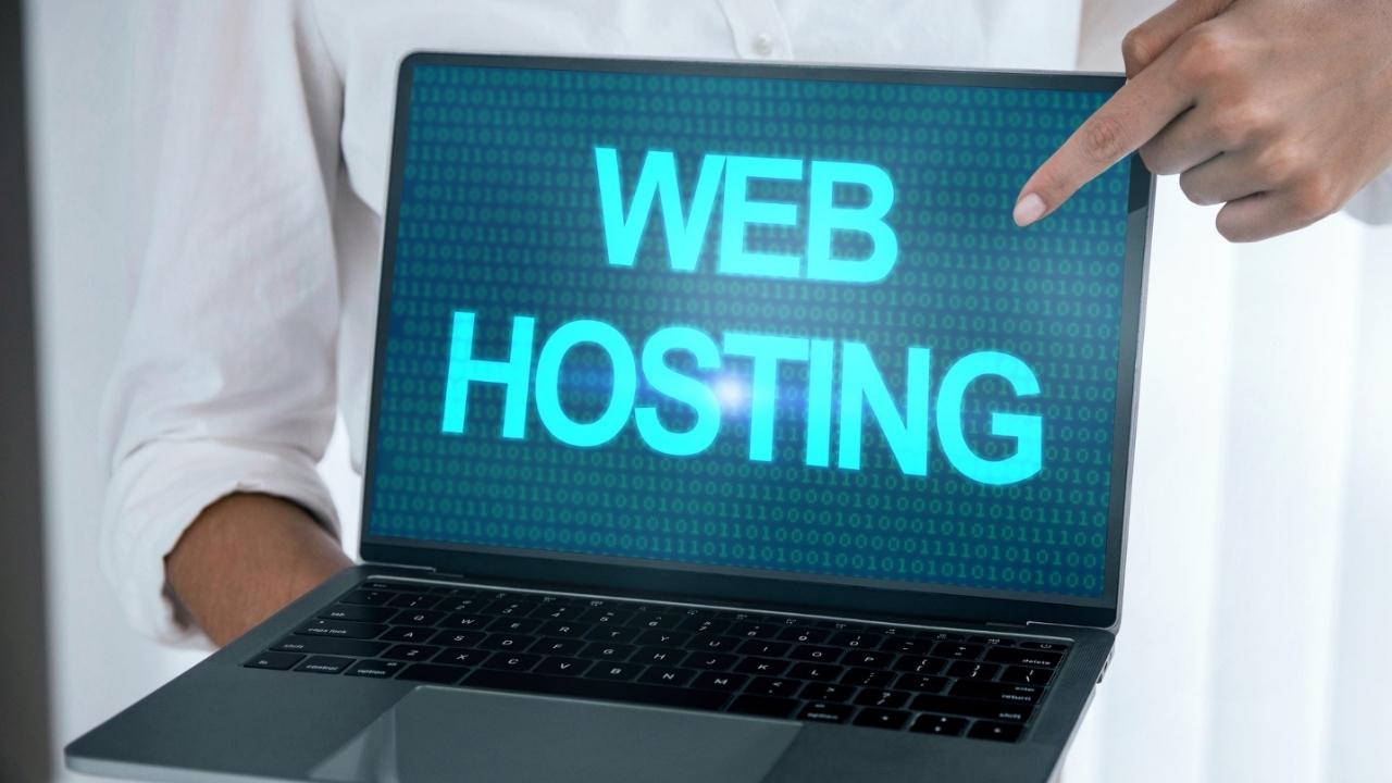ما هي خدمات الاستضافة للمواقع